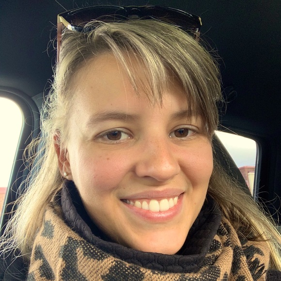 Meet your Posher, Ashley - Picture 1 of 1